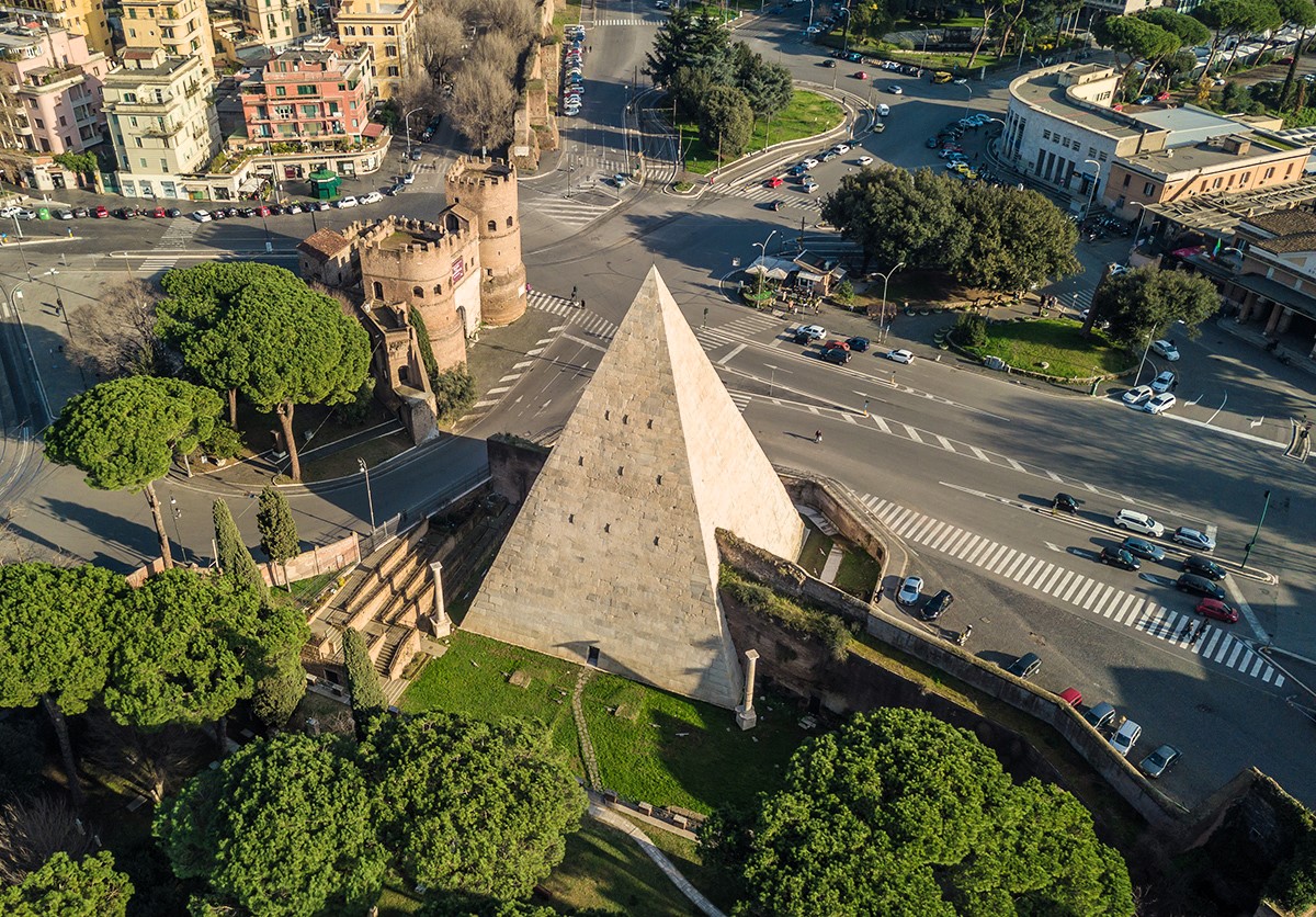 Piramide Cestia Roma Panoramica Aerea